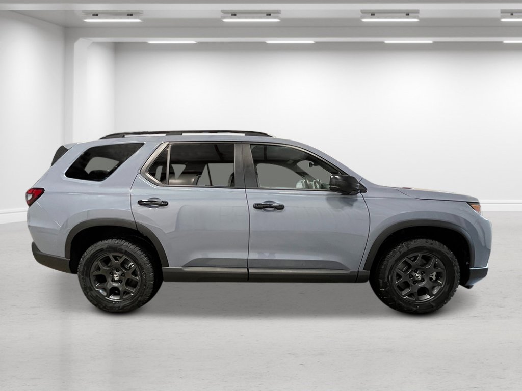 New 2026 Honda Pilot TrailSport image 2