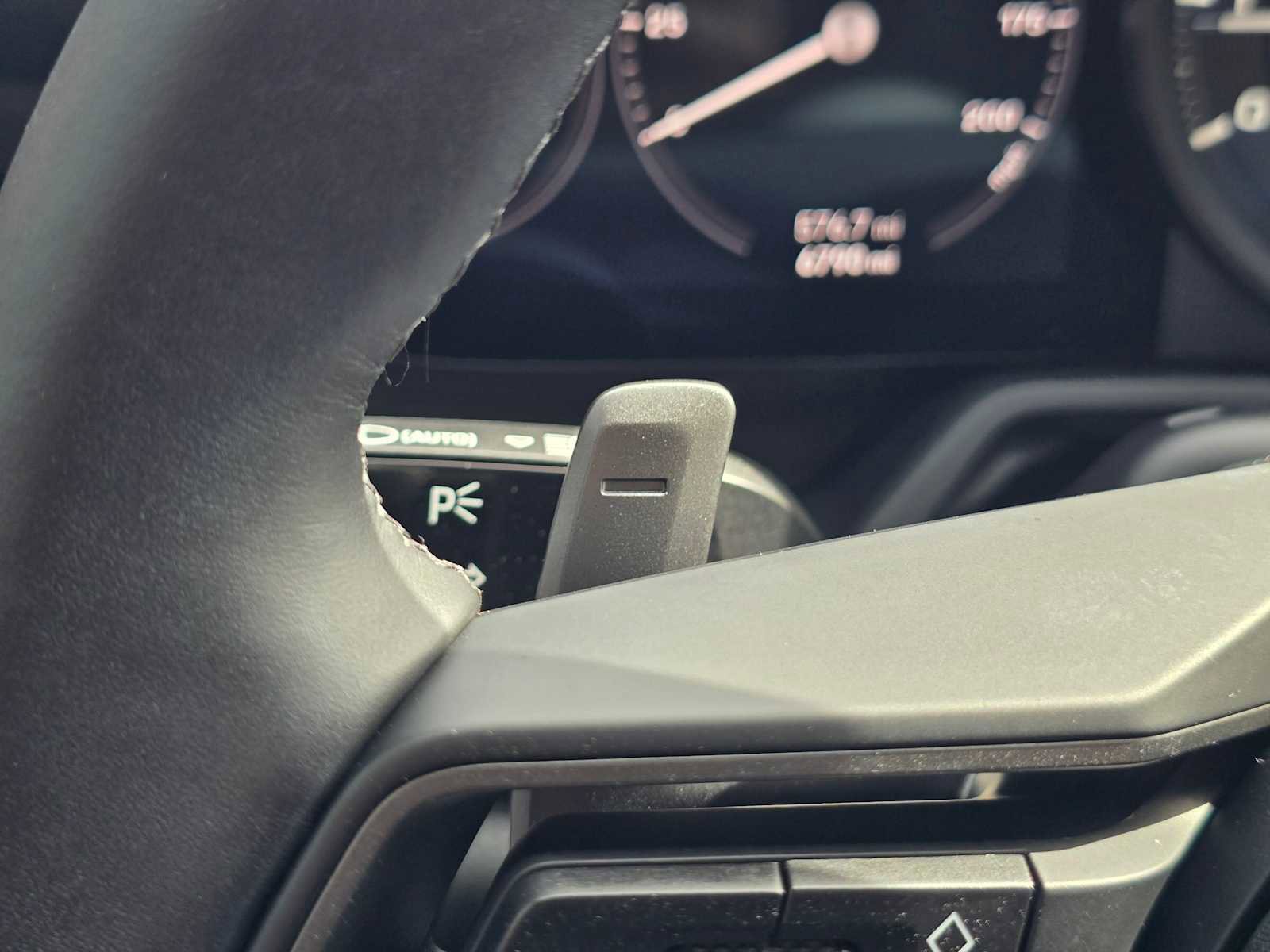 Used 2024 Porsche 911 Carrera image 37