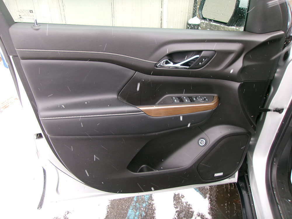 Used 2020 GMC Acadia SLE w/ Driver Convenience Package AWD/4WD image 18