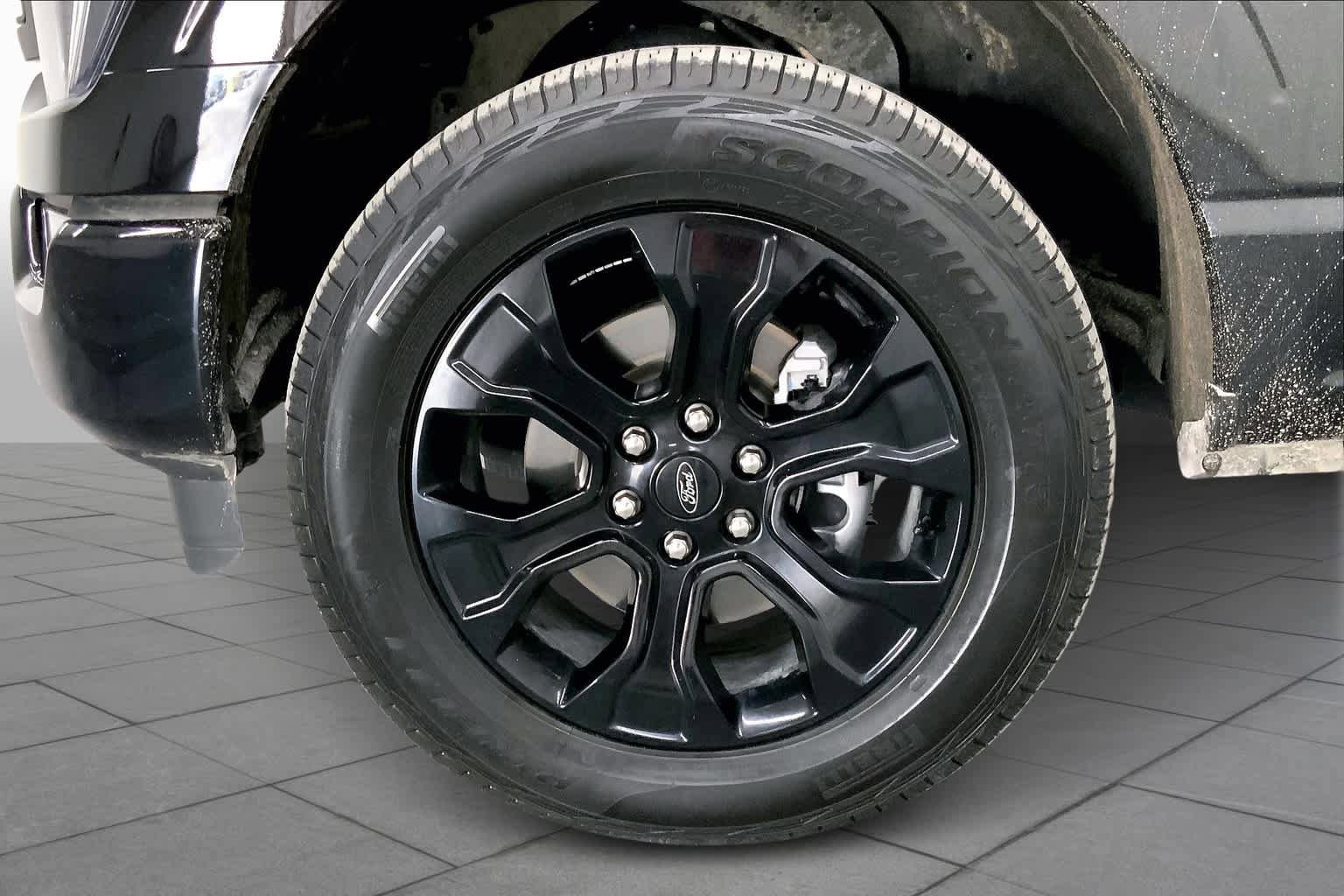 Used 2023 Ford F150 XLT w/ XLT Black Appearance Package AWD/4WD image 11