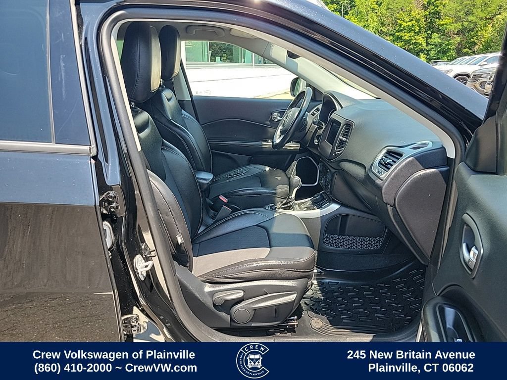 Used 2019 Jeep Compass Latitude AWD/4WD image 17