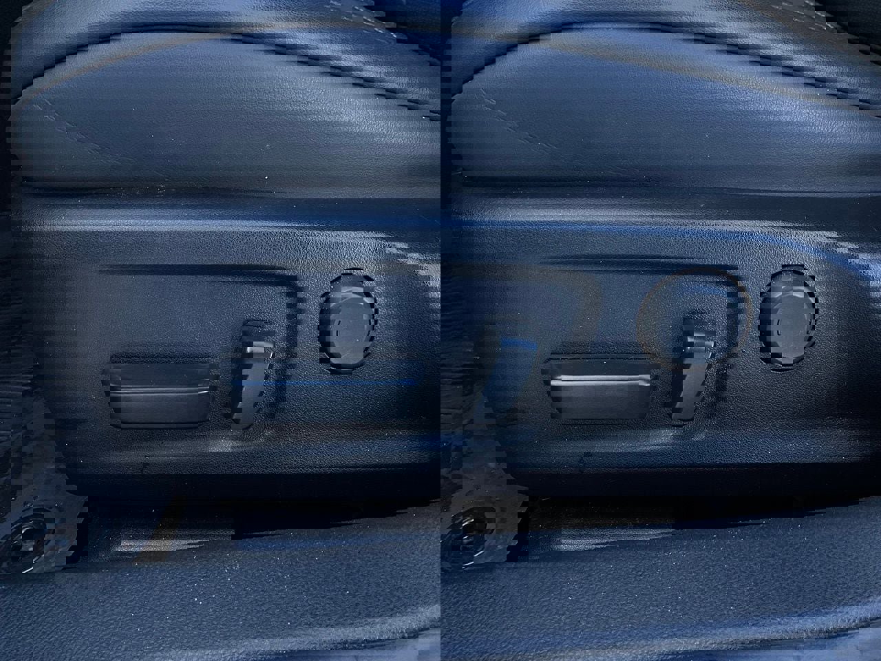 Used 2023 Lexus IS 350 F Sport image 11