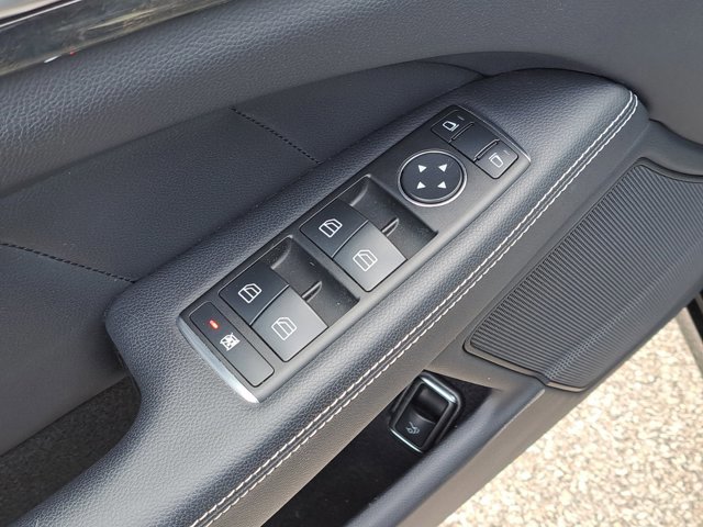 Used 2013 Mercedes-Benz CLS 550 4MATIC image 21