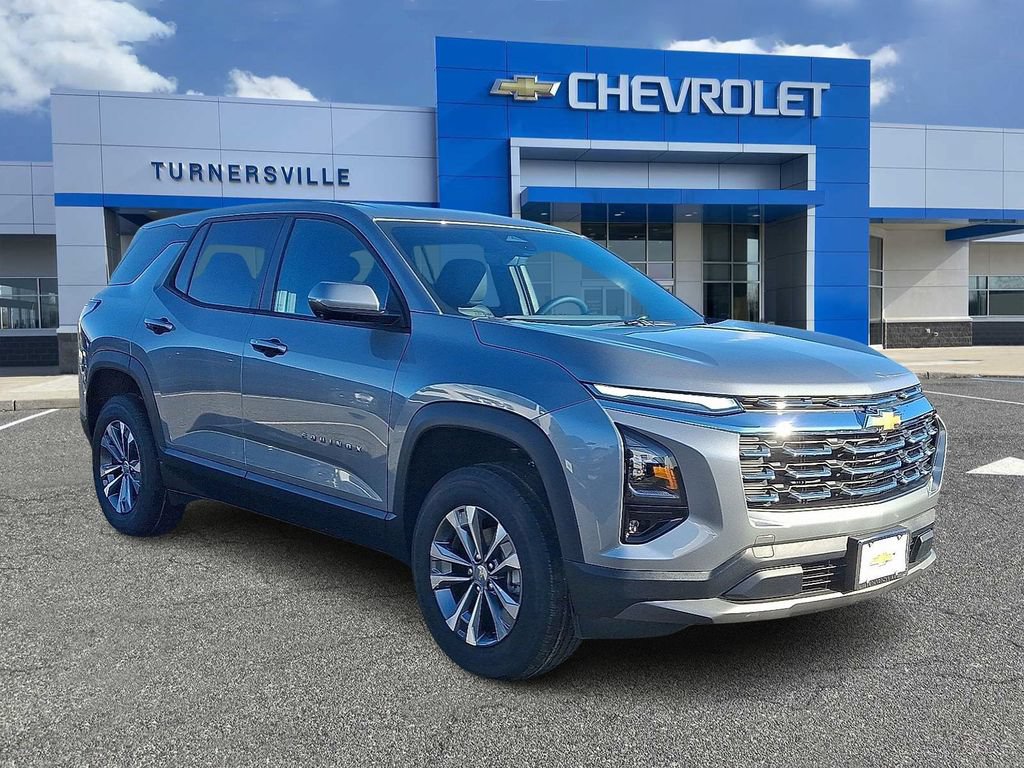 New 2026 Chevrolet Equinox LT w/ Convenience Package II FWD image 2