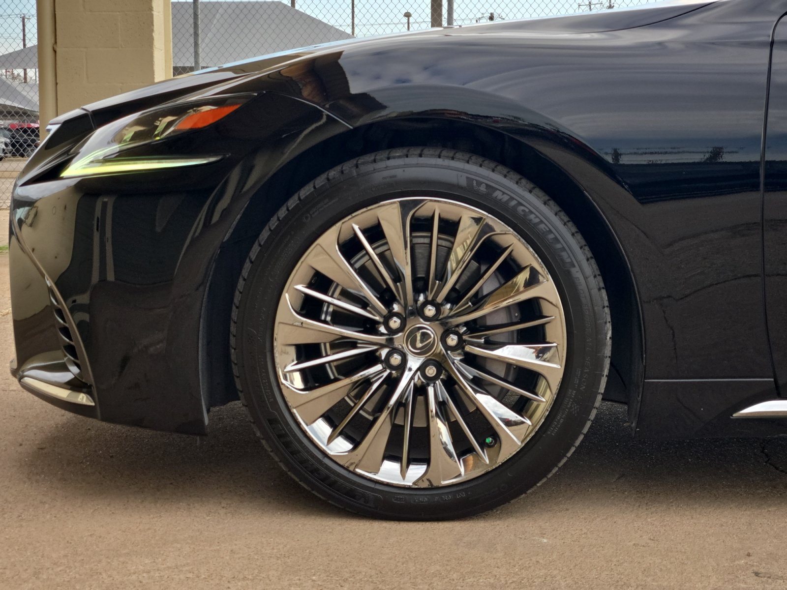 Used 2019 Lexus LS 500 w/ Interior Upgrade Package RWD image 29