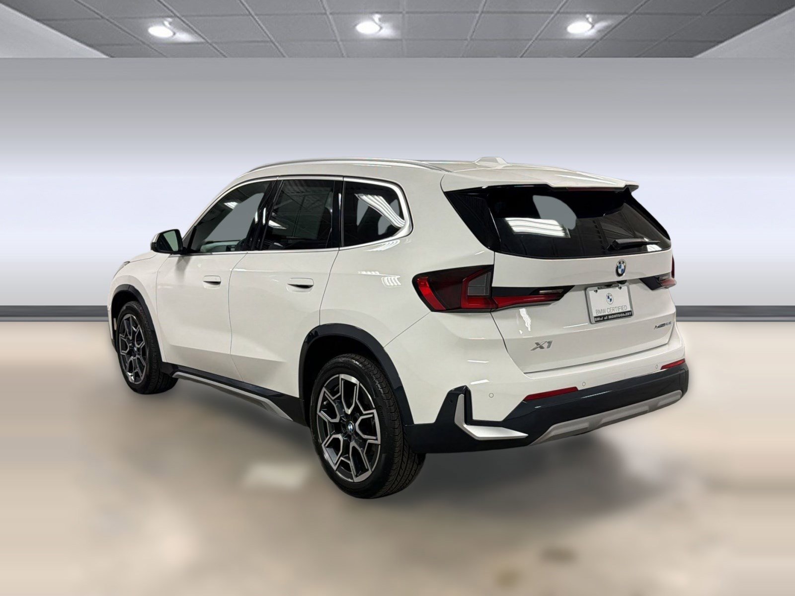 Certified 2023 BMW X1 xDrive28i w/ Convenience Package image 3