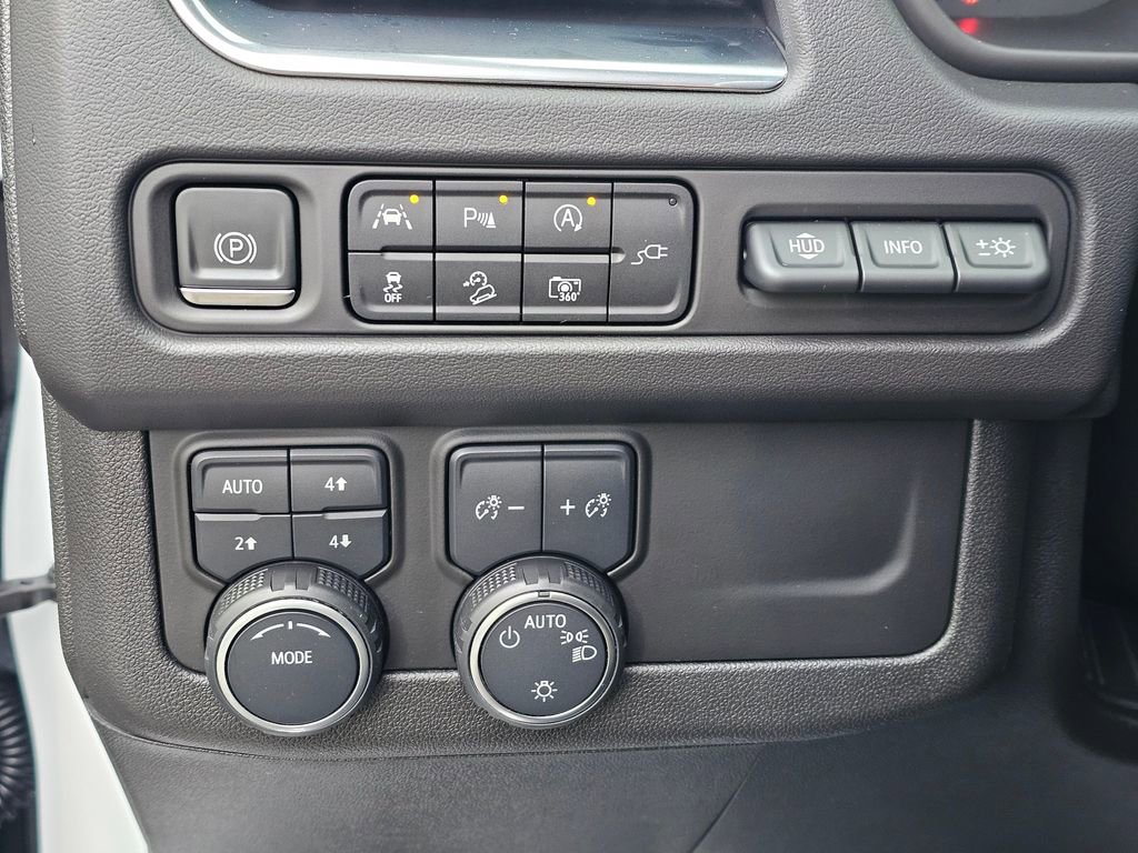 Used 2022 Chevrolet Suburban High Country image 27