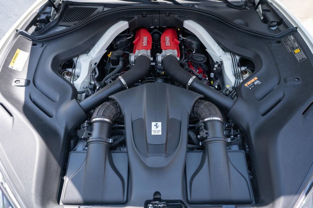 Used 2023 Ferrari Portofino M RWD image 12