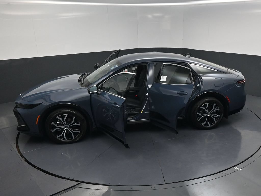 New 2027 Toyota Crown AWD/4WD image 26