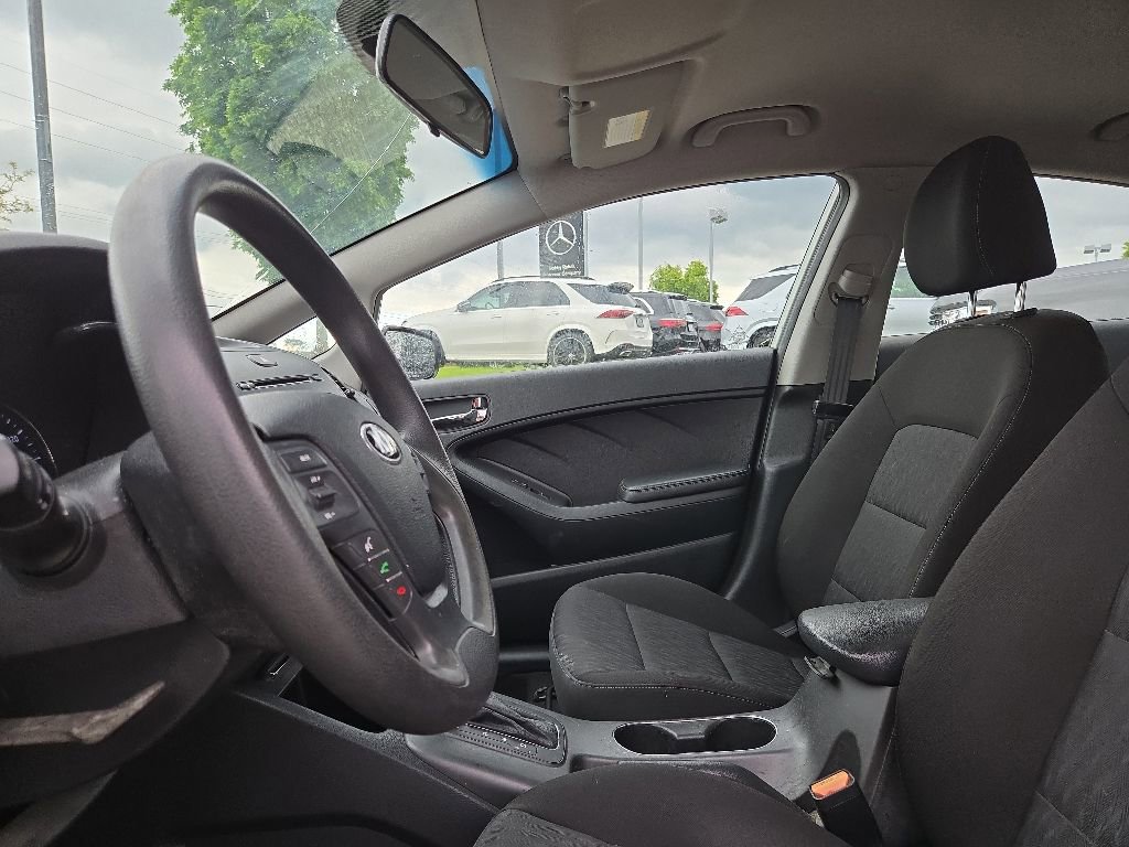 Used 2016 Kia Forte LX FWD image 27