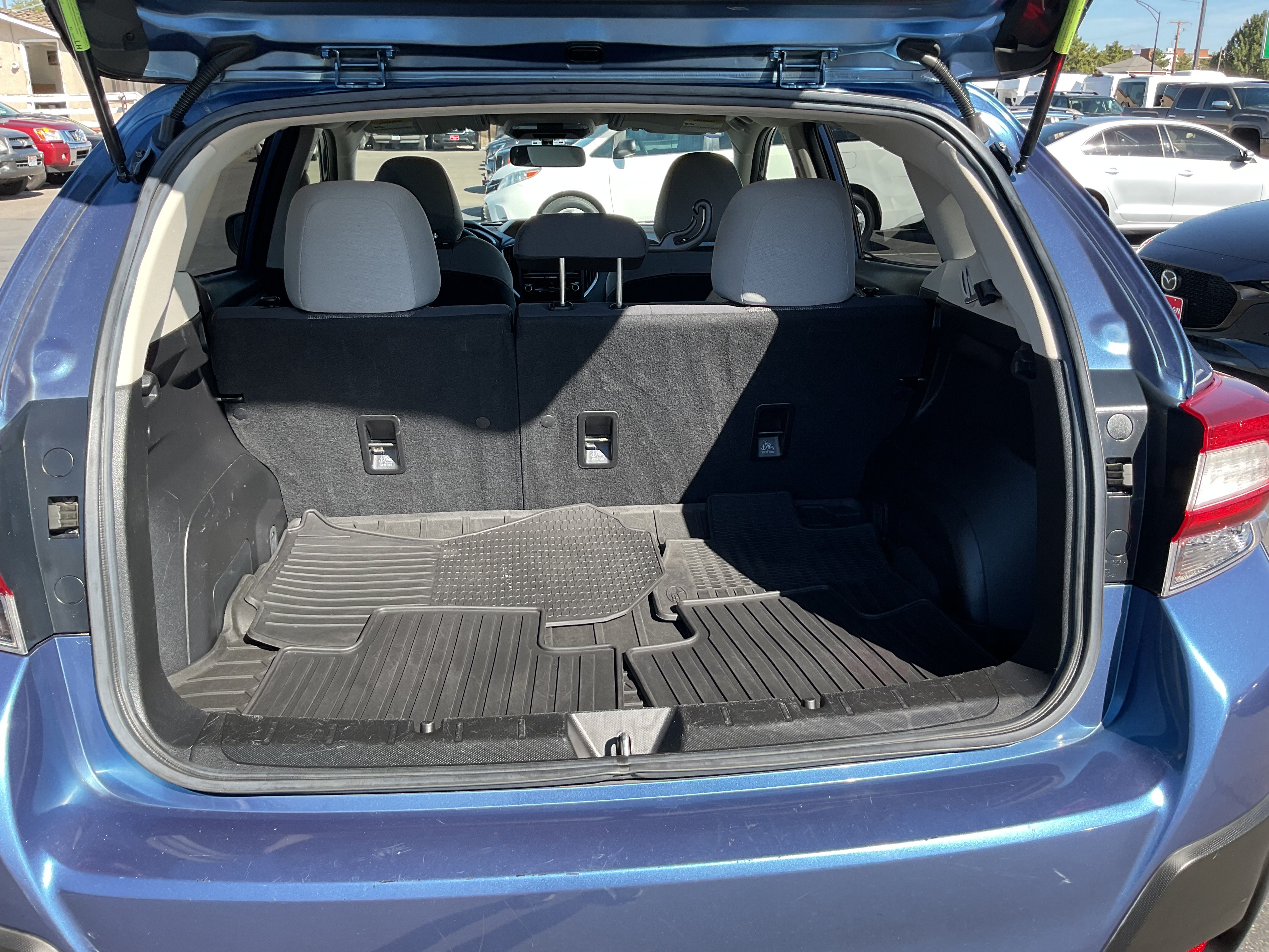 Used 2018 Subaru Crosstrek 2.0i Premium AWD/4WD image 9