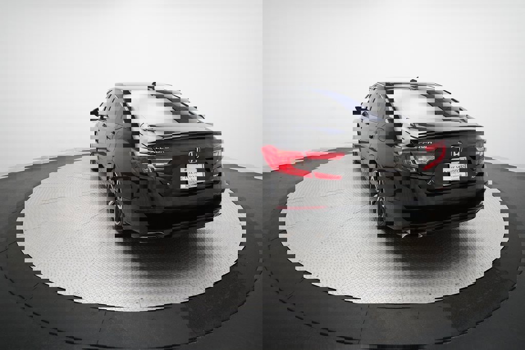 Used 2019 Honda Accord Sport image 32