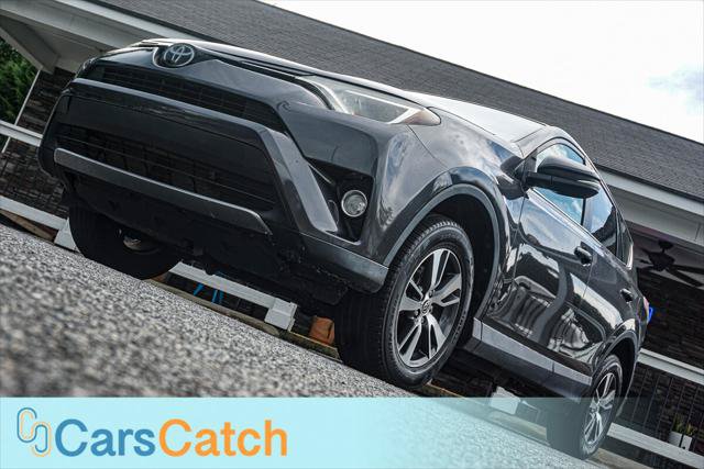 Used 2018 Toyota RAV4 XLE FWD image 4