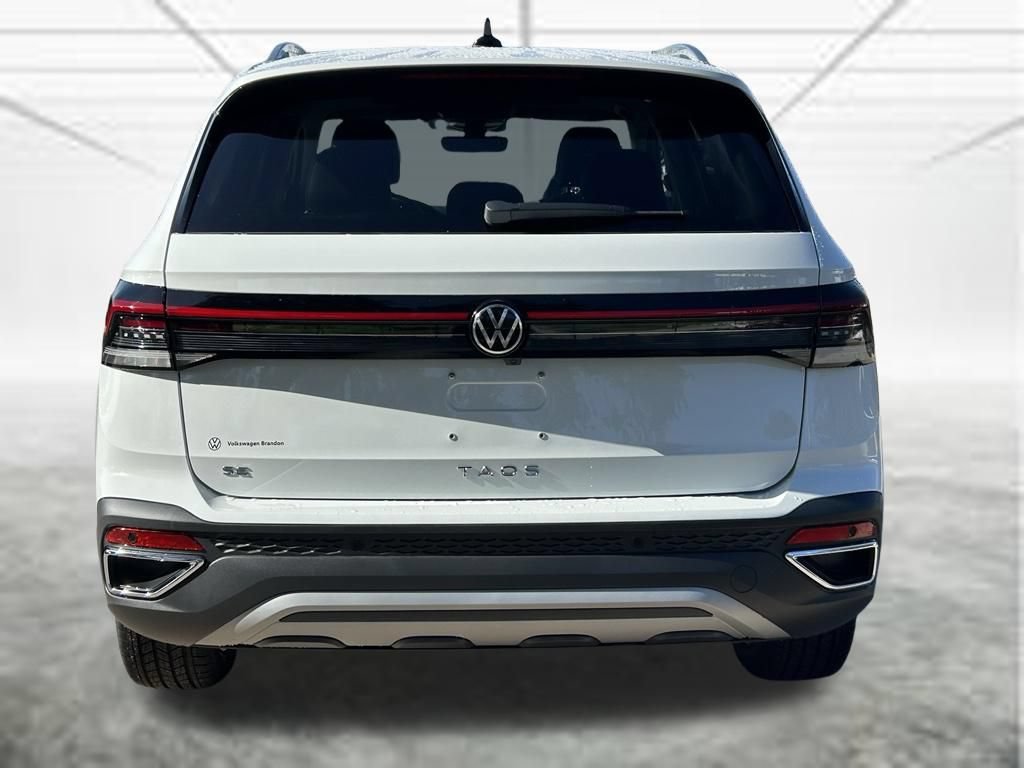 New 2026 Volkswagen Taos SE FWD image 4