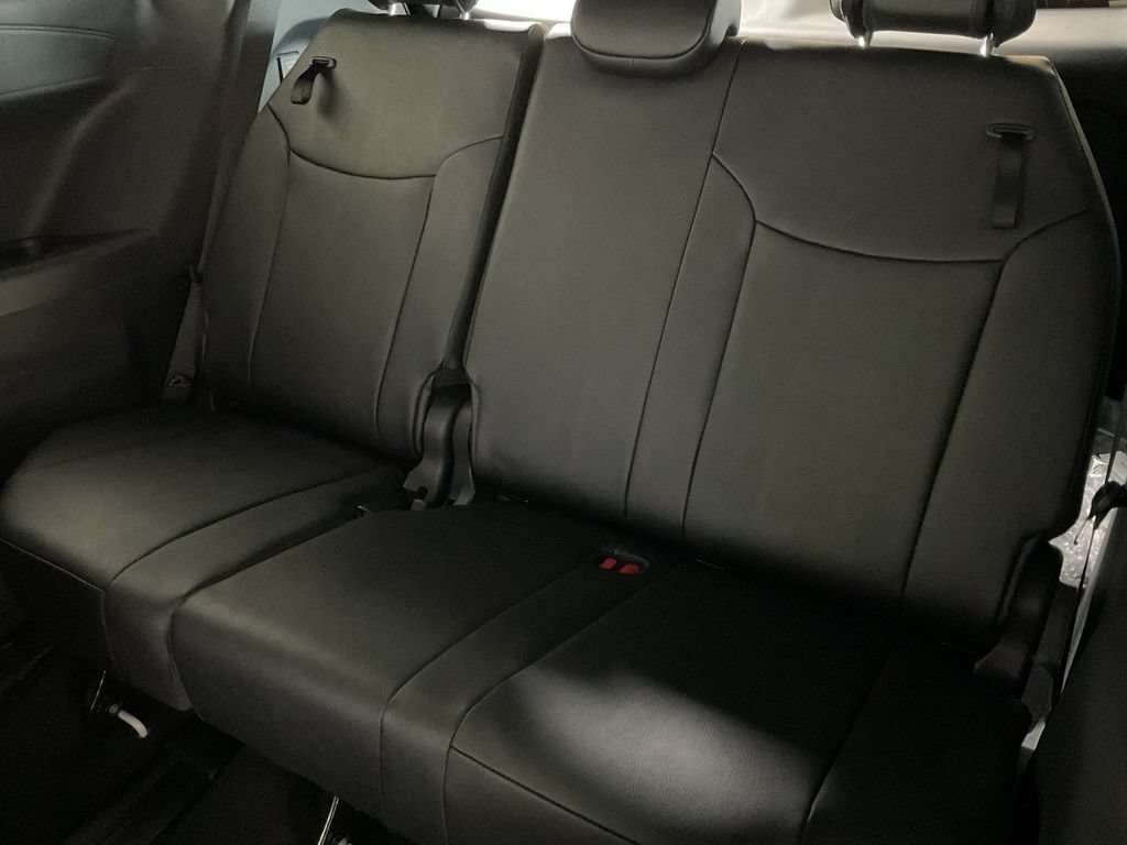 New 2026 Toyota Sienna Platinum AWD/4WD image 21