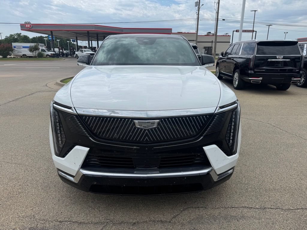 Used 2025 Cadillac Escalade IQ Luxury 2 AWD/4WD image 4