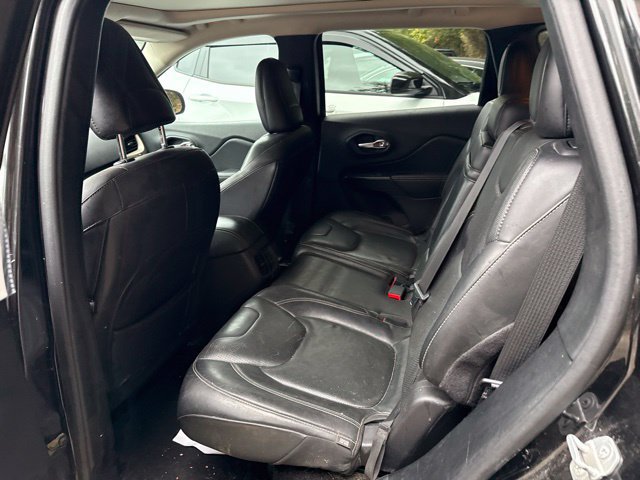 Used 2015 Jeep Cherokee Limited w/ Luxury Group FWD image 13