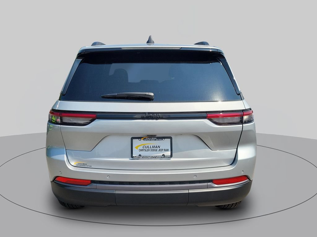 New 2026 Jeep Grand Cherokee Altitude RWD image 4