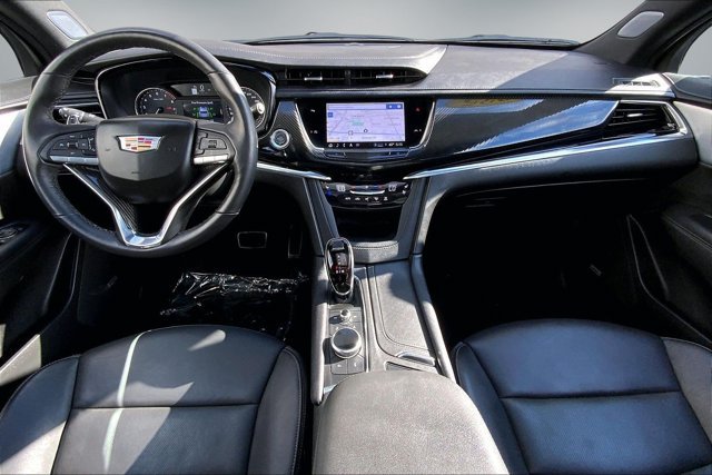 Used 2025 Cadillac XT6 Sport AWD/4WD image 15
