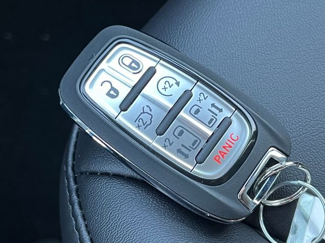 New 2026 Chrysler Pacifica Select image 31
