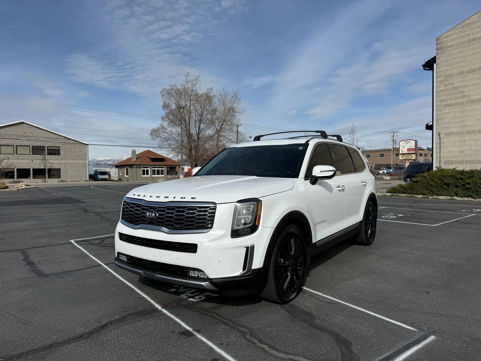 Used 2020 Kia Telluride SX w/ SX Prestige Package image 1