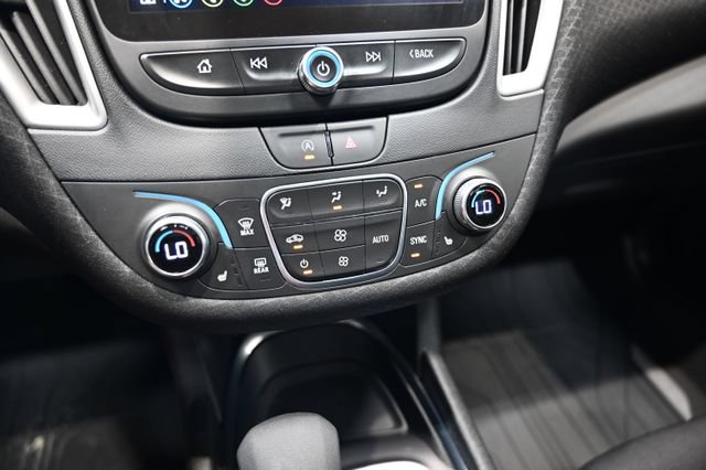 Used 2024 Chevrolet Malibu LT w/ LPO, Floor Liner Package FWD image 17