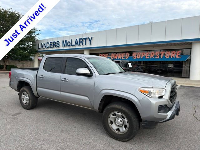 Used 2017 Toyota Tacoma SR RWD image 1