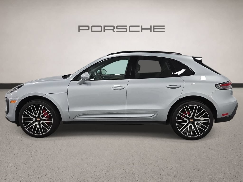Certified 2025 Porsche Macan S w/ Premium Package Plus AWD/4WD image 2