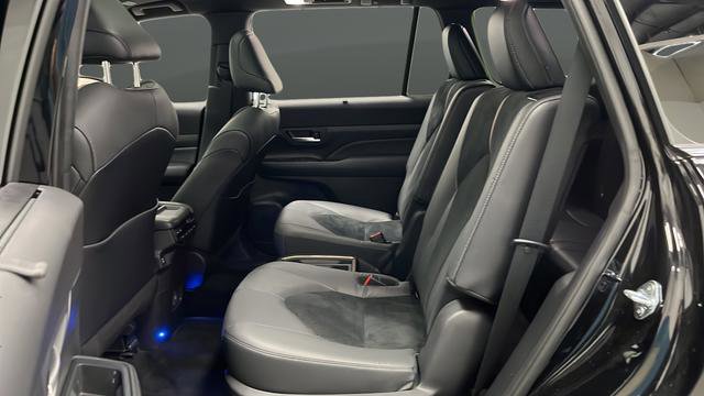 Used 2024 Toyota Grand Highlander AWD Hybrid image 24
