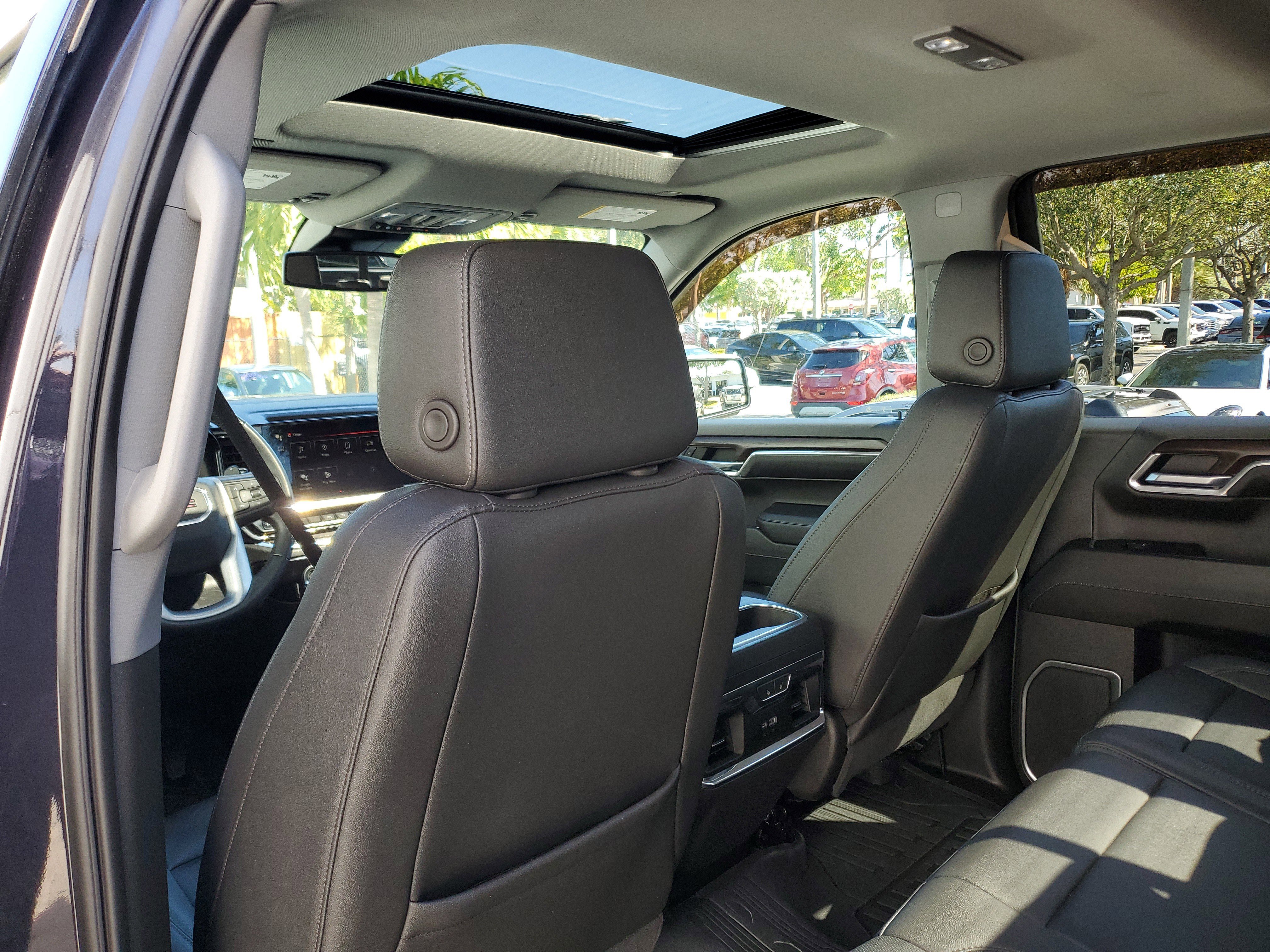 Used 2023 GMC Sierra 1500 SLT w/ SLT Premium Package image 14