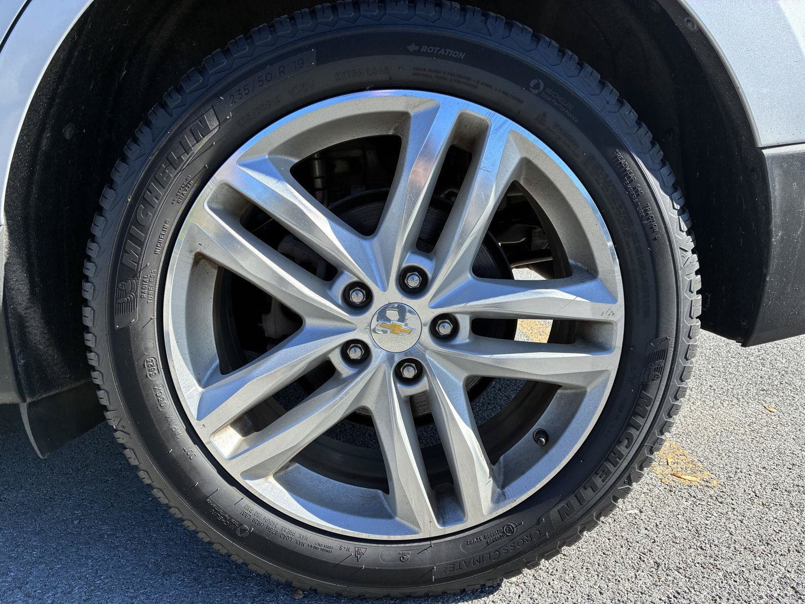 Used 2019 Chevrolet Equinox Premier FWD image 34