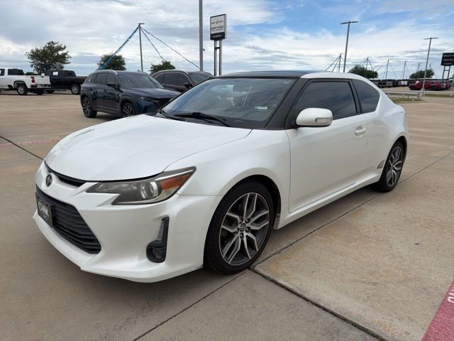 Used 2015 Scion tC image 1