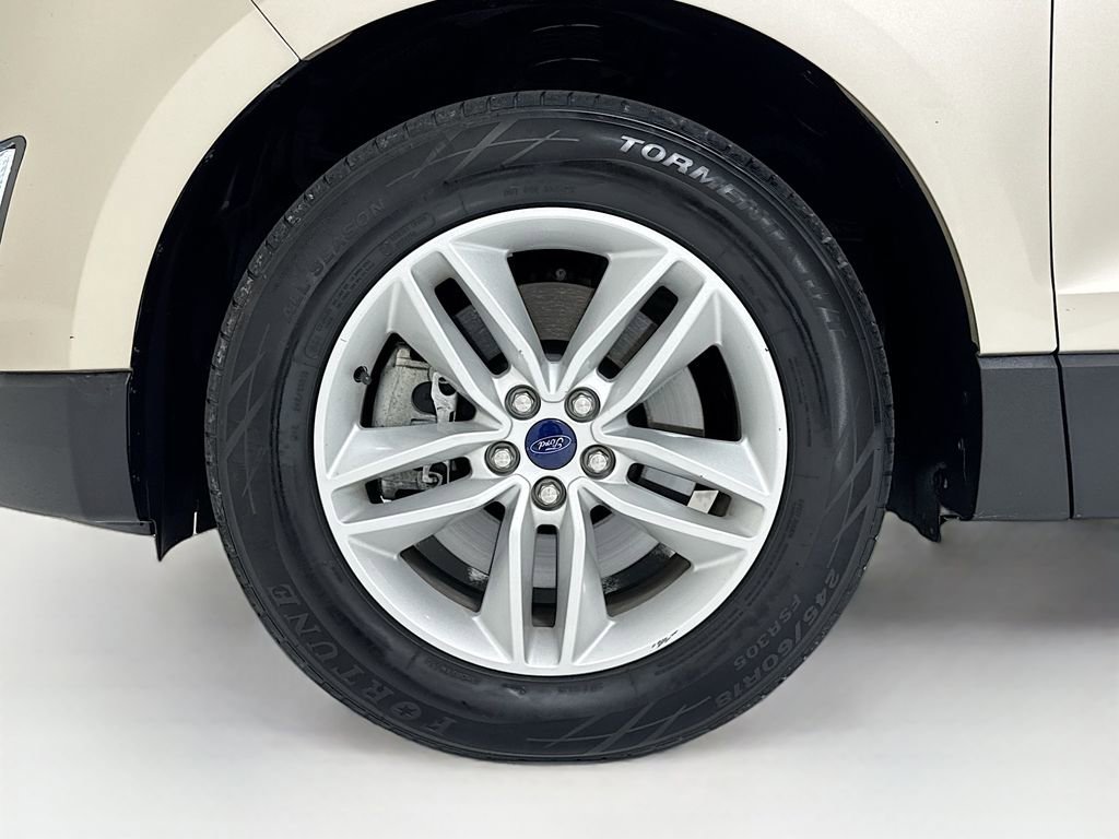 Used 2017 Ford Edge SEL w/ Equipment Group 201A image 29