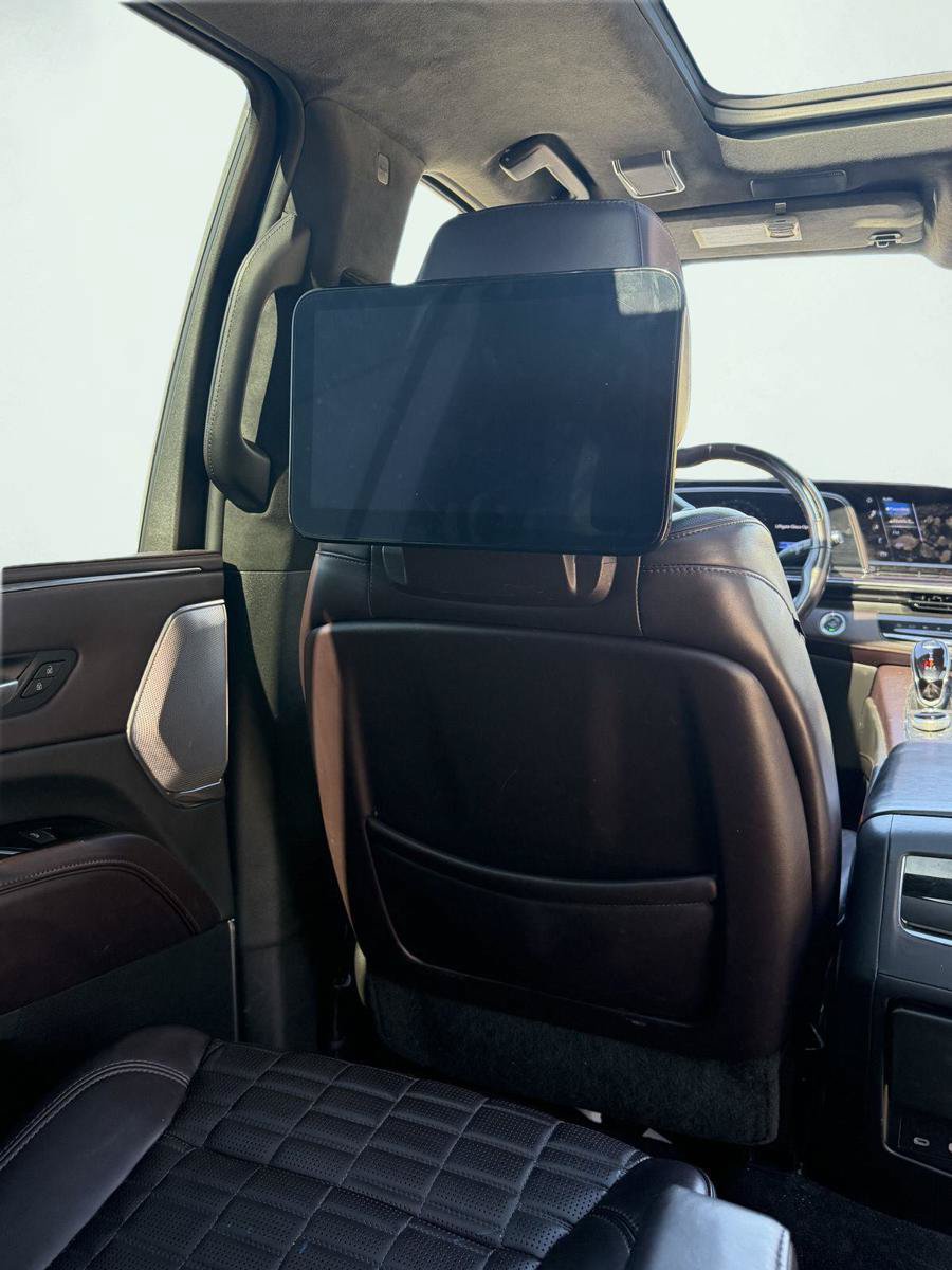 Used 2022 Cadillac Escalade ESV Sport Platinum AWD/4WD image 25