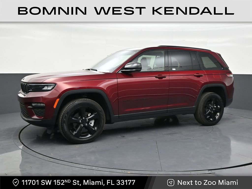 Used 2025 Jeep Grand Cherokee Limited w/ Black Appearance Package