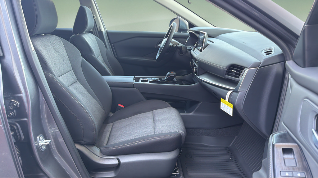 New 2026 Nissan Rogue SV AWD/4WD image 11