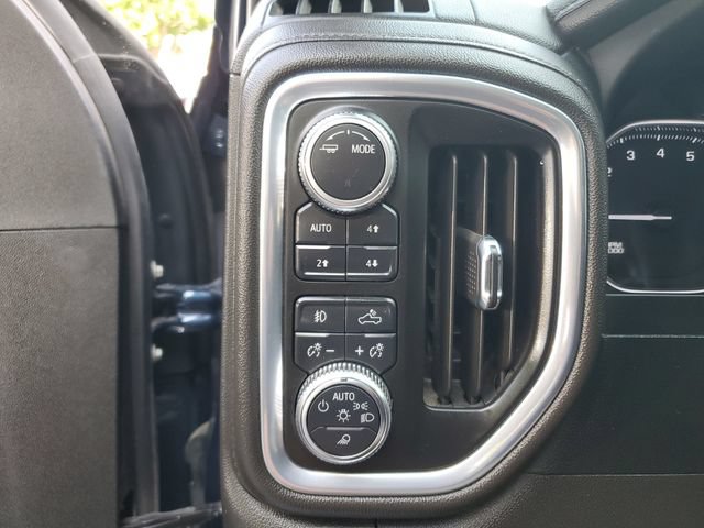 Used 2022 GMC Sierra 2500 SLT w/ SLT Preferred Package AWD/4WD image 32