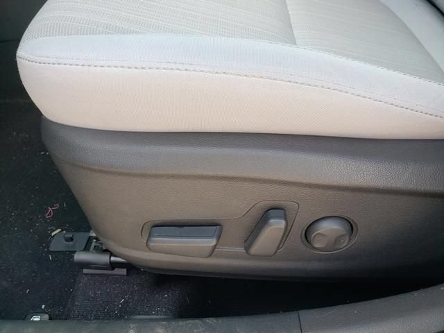 Used 2023 Hyundai Kona SEL w/ Cargo Package AWD/4WD image 19