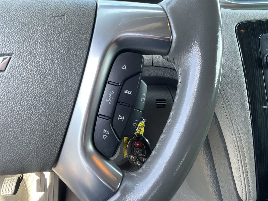 Used 2017 Chevrolet Traverse LT image 17