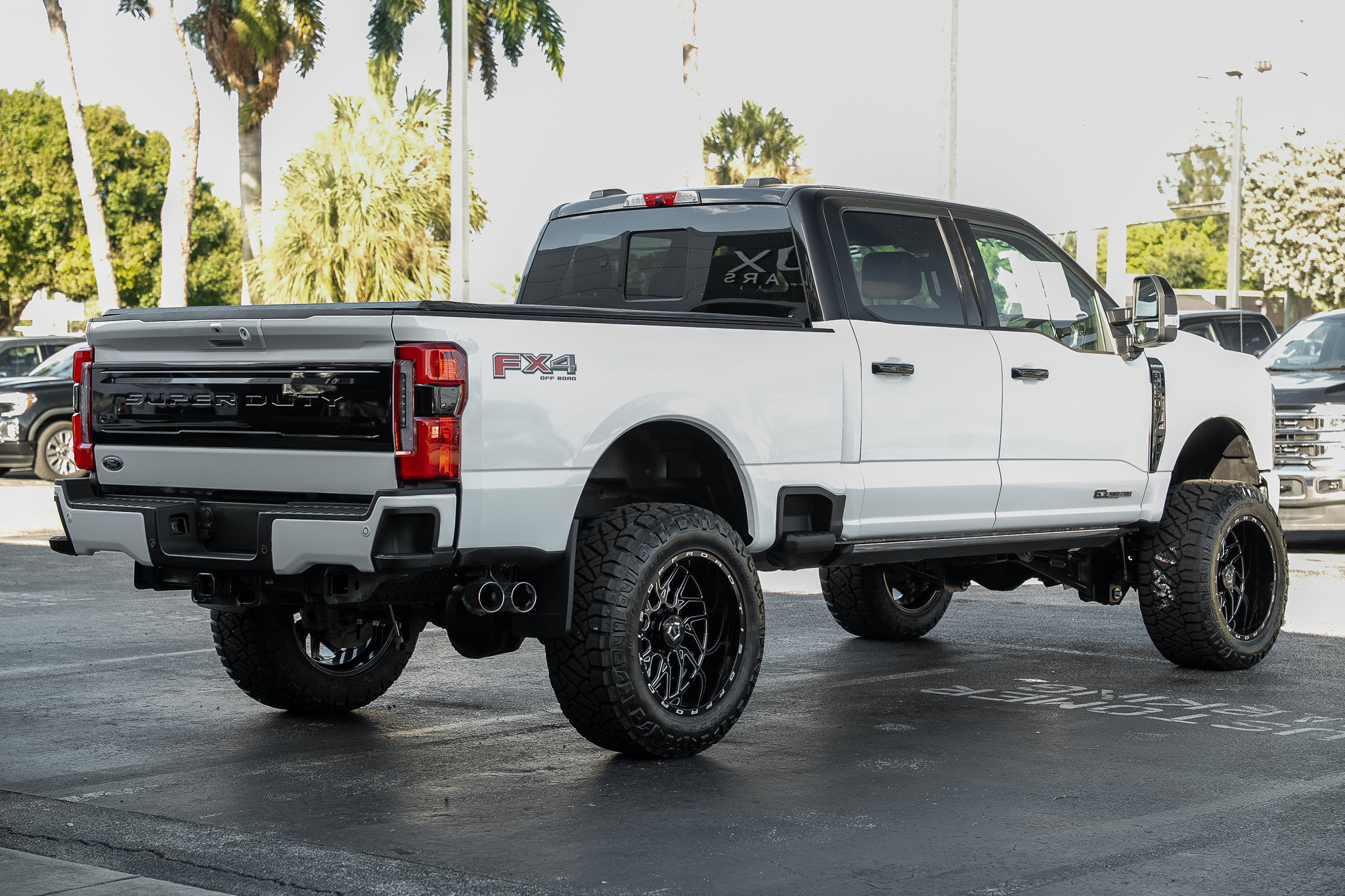 Used 2025 Ford F250 Platinum AWD/4WD image 27