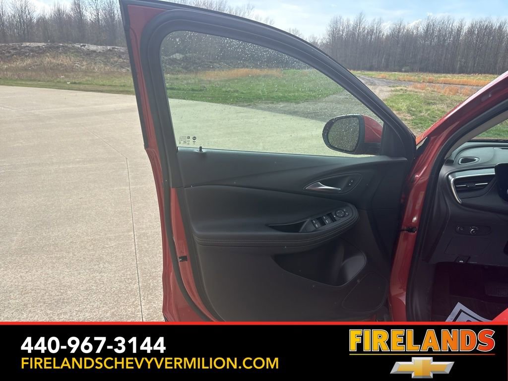 Used 2024 Buick Encore GX Preferred image 13