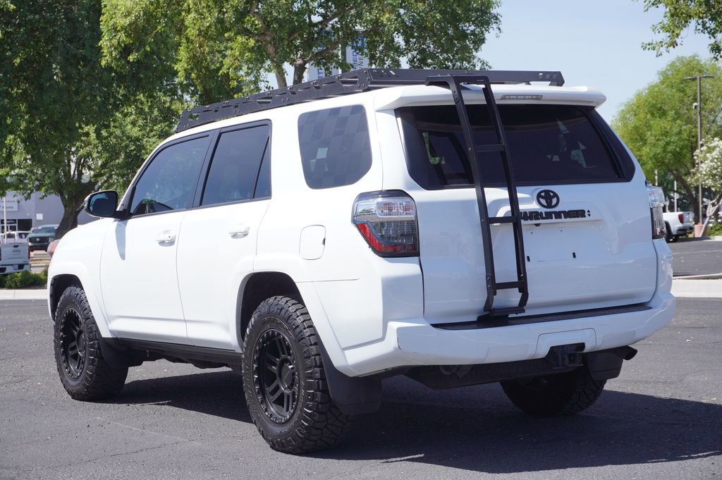 Used 2021 Toyota 4Runner SR5 Premium w/ Moonroof Package RWD image 3