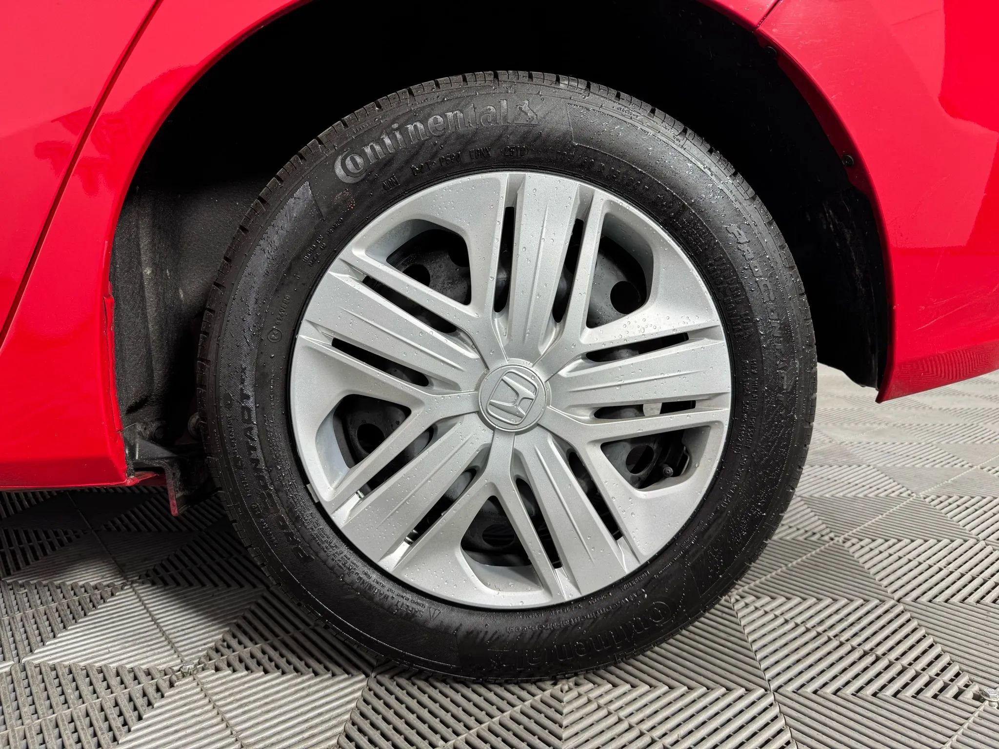 Used 2019 Honda Fit LX image 40