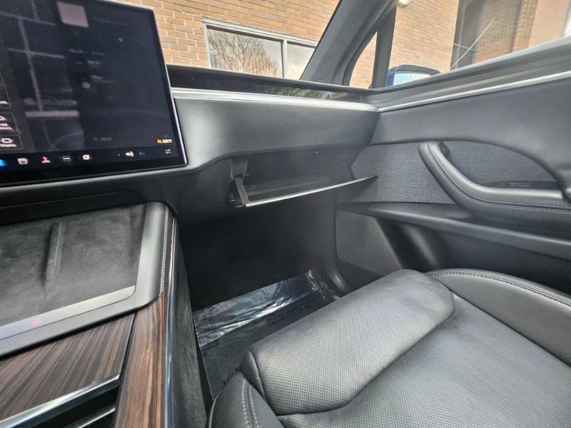 Used 2024 Tesla Model X AWD/4WD image 59