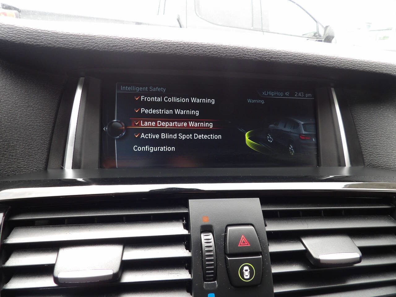 Used 2017 BMW X3 xDrive28i AWD/4WD image 27