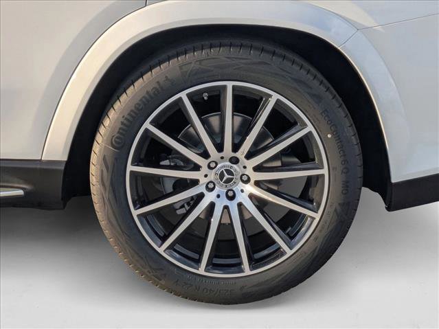 New 2026 Mercedes-Benz GLS 580 4MATIC image 9