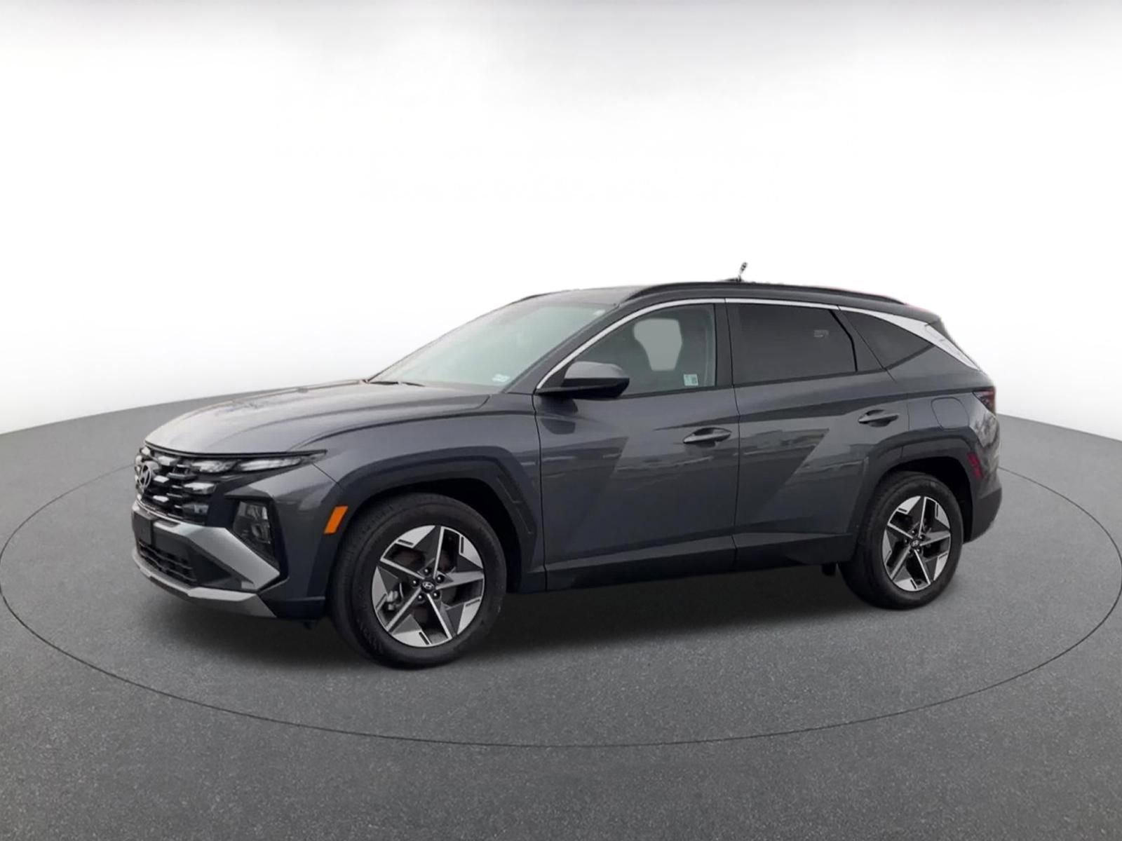 Used 2025 Hyundai Tucson SEL FWD image 8