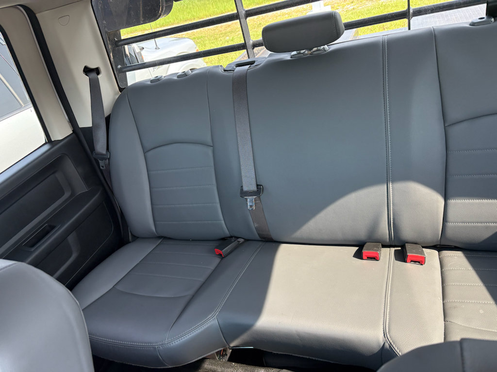 Used 2018 RAM 3500 Tradesman w/ Chrome Appearance Group AWD/4WD image 8