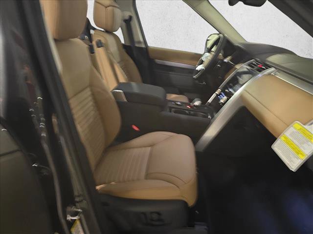 New 2026 Land Rover Discovery Limited Edition AWD/4WD image 10