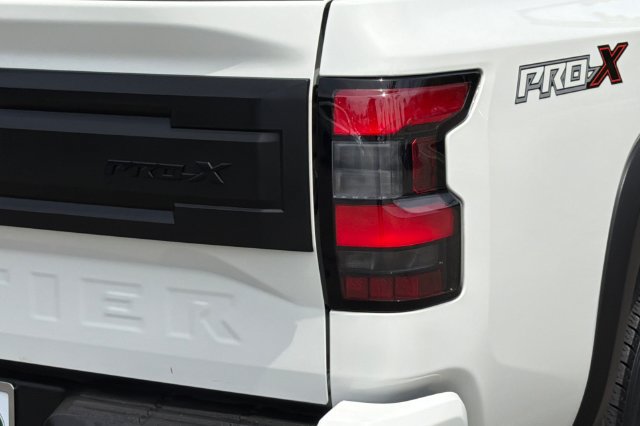 Used 2025 Nissan Frontier Pro-X RWD image 33